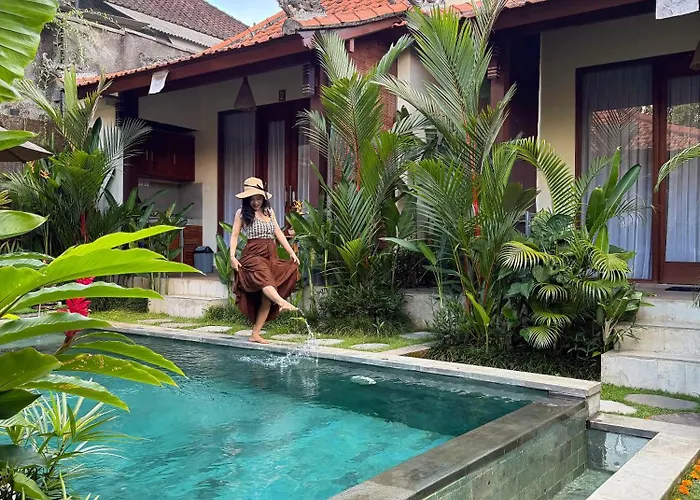Gasthof Cempaka Kembar 3*